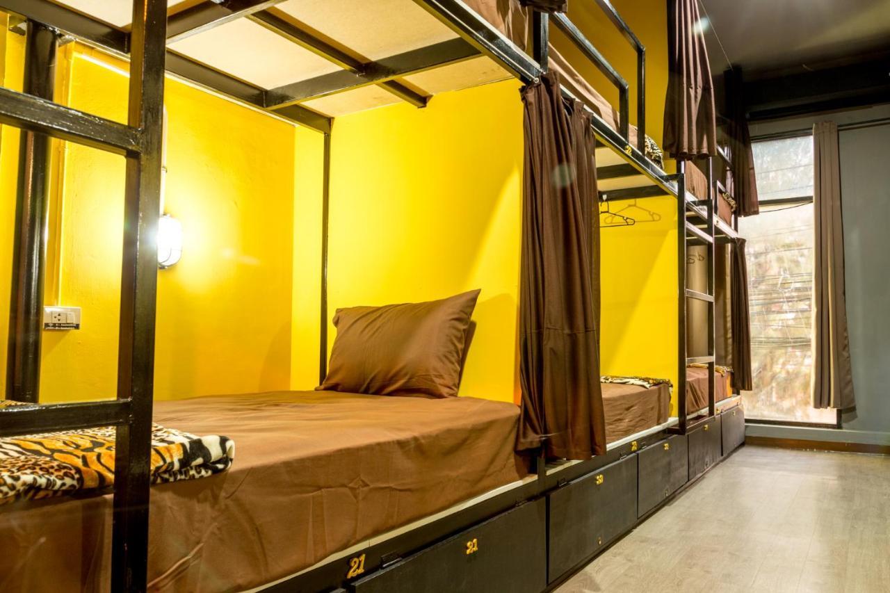 Iris Hostel Chiang Mai Bagian luar foto