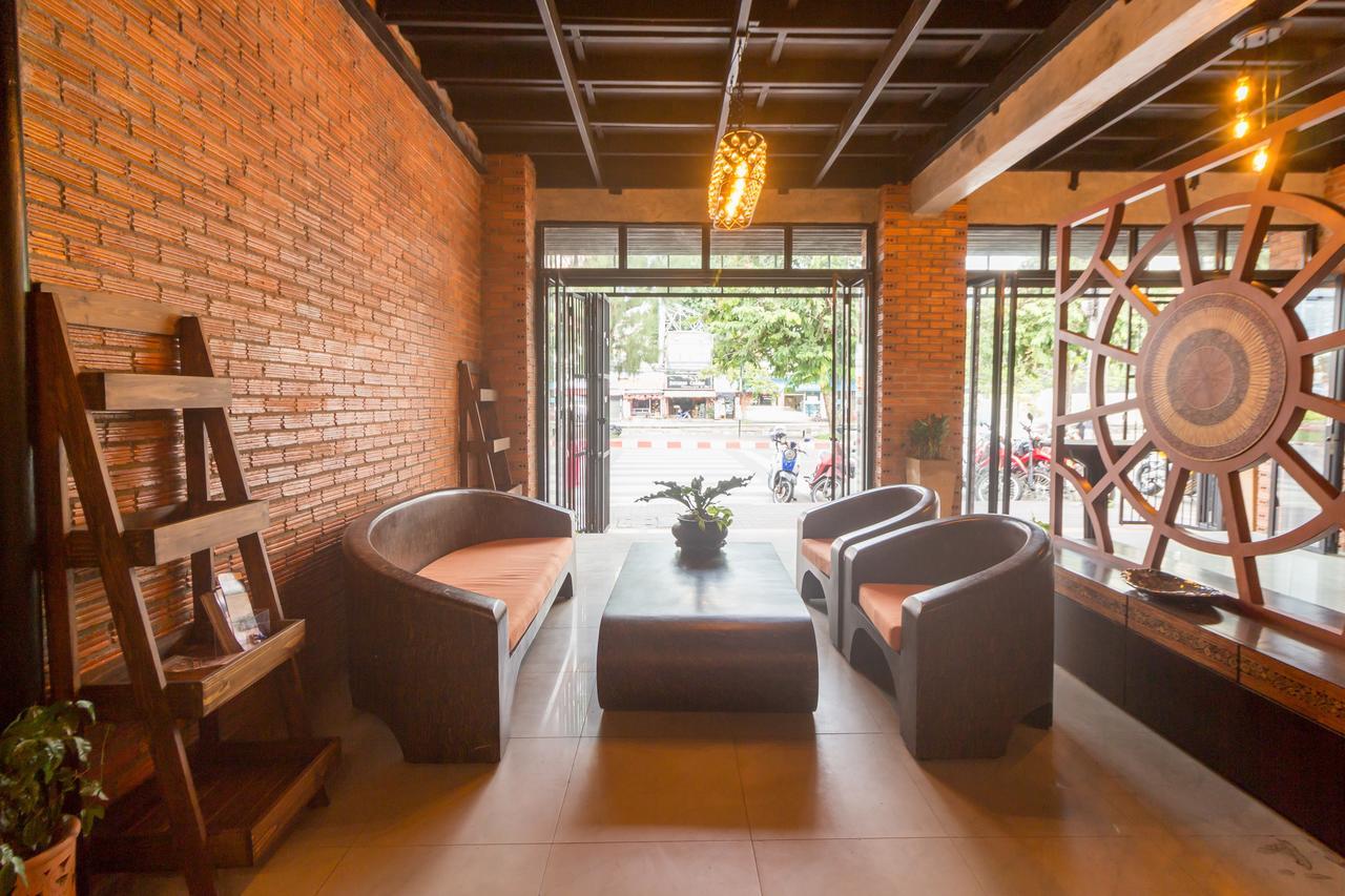 Iris Hostel Chiang Mai Bagian luar foto