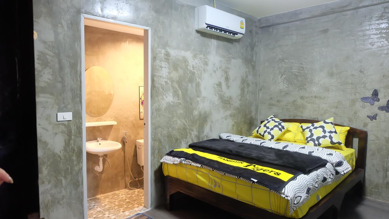 Iris Hostel Chiang Mai Bagian luar foto