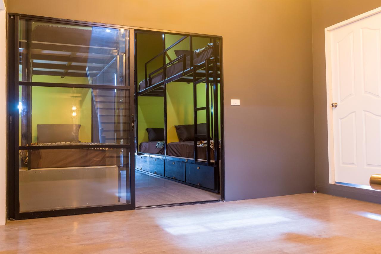 Iris Hostel Chiang Mai Bagian luar foto