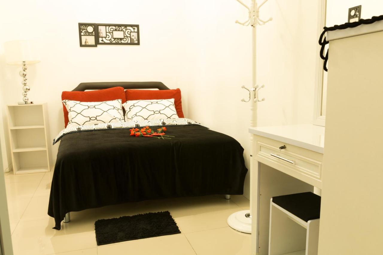 Iris Hostel Chiang Mai Bagian luar foto