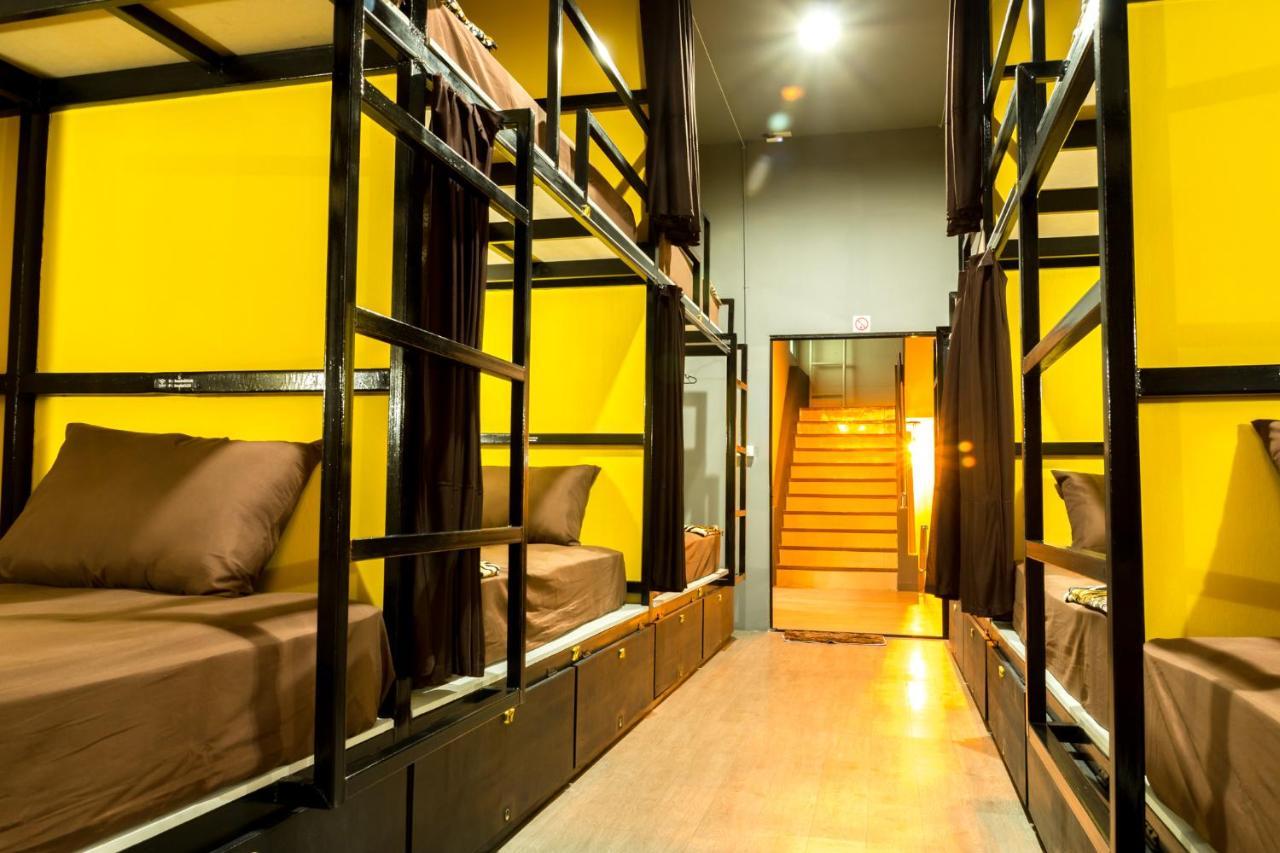 Iris Hostel Chiang Mai Bagian luar foto